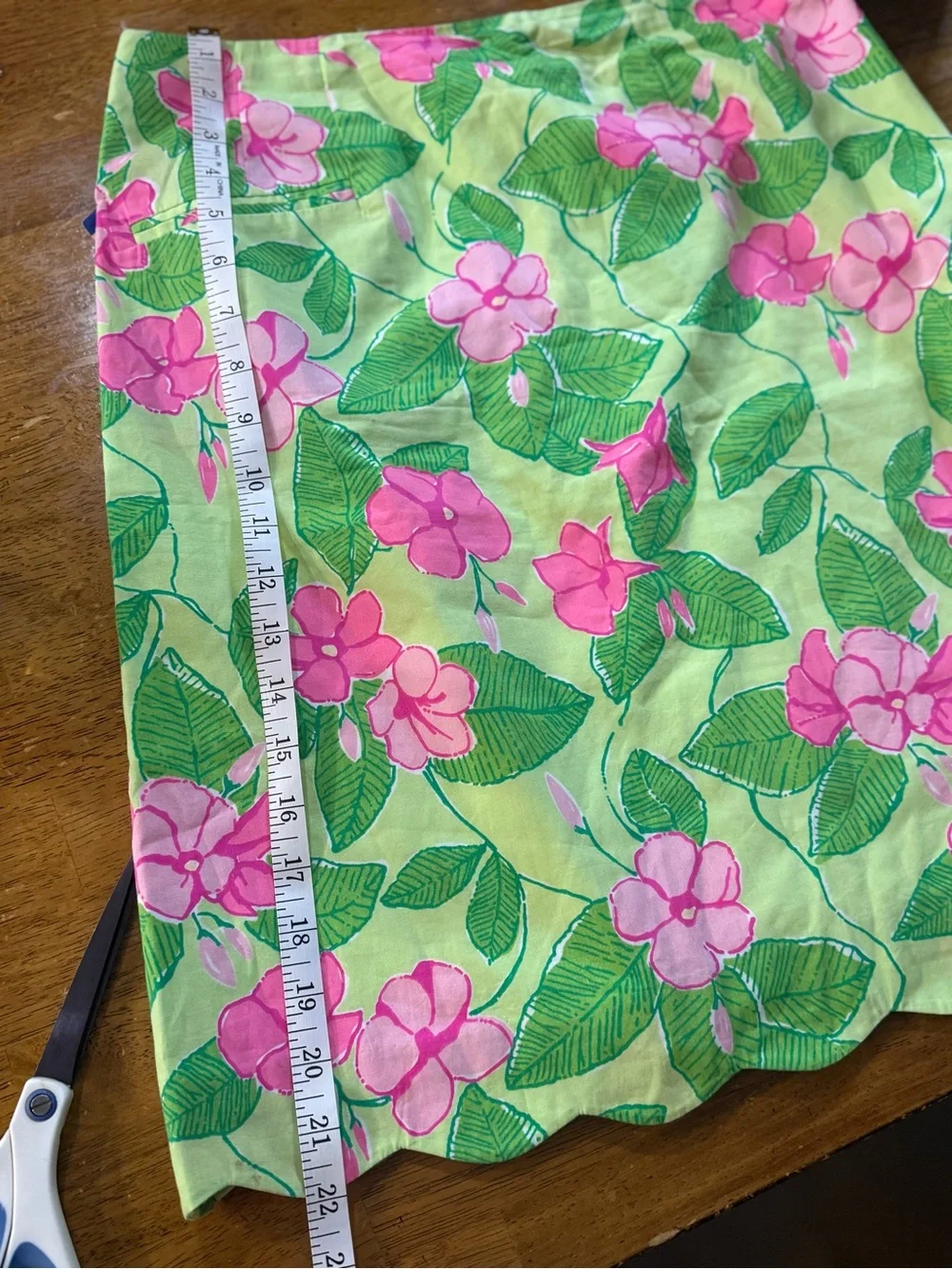 Vintage Lilly Pulitzer Floral Pink & Green A-Line Skirt with scalloped hem, sz 6